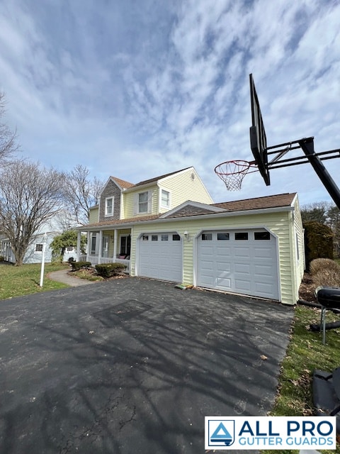 Gutter cleanout contractor Eatontown